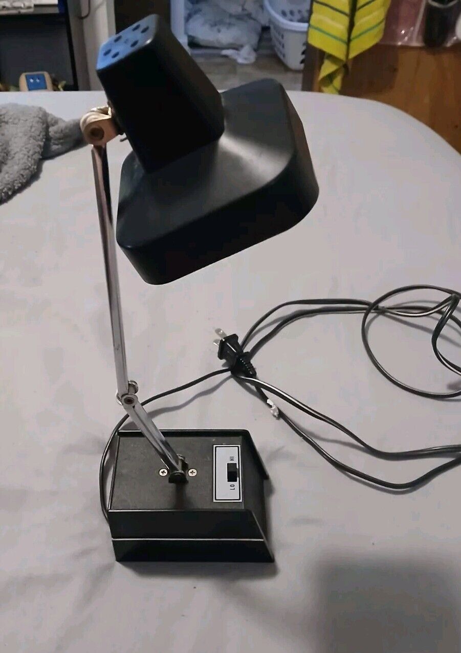 VTG Mobilite Articulating Desk Lamp, Black with Lo/Hi Setting Model 26 Works MCM