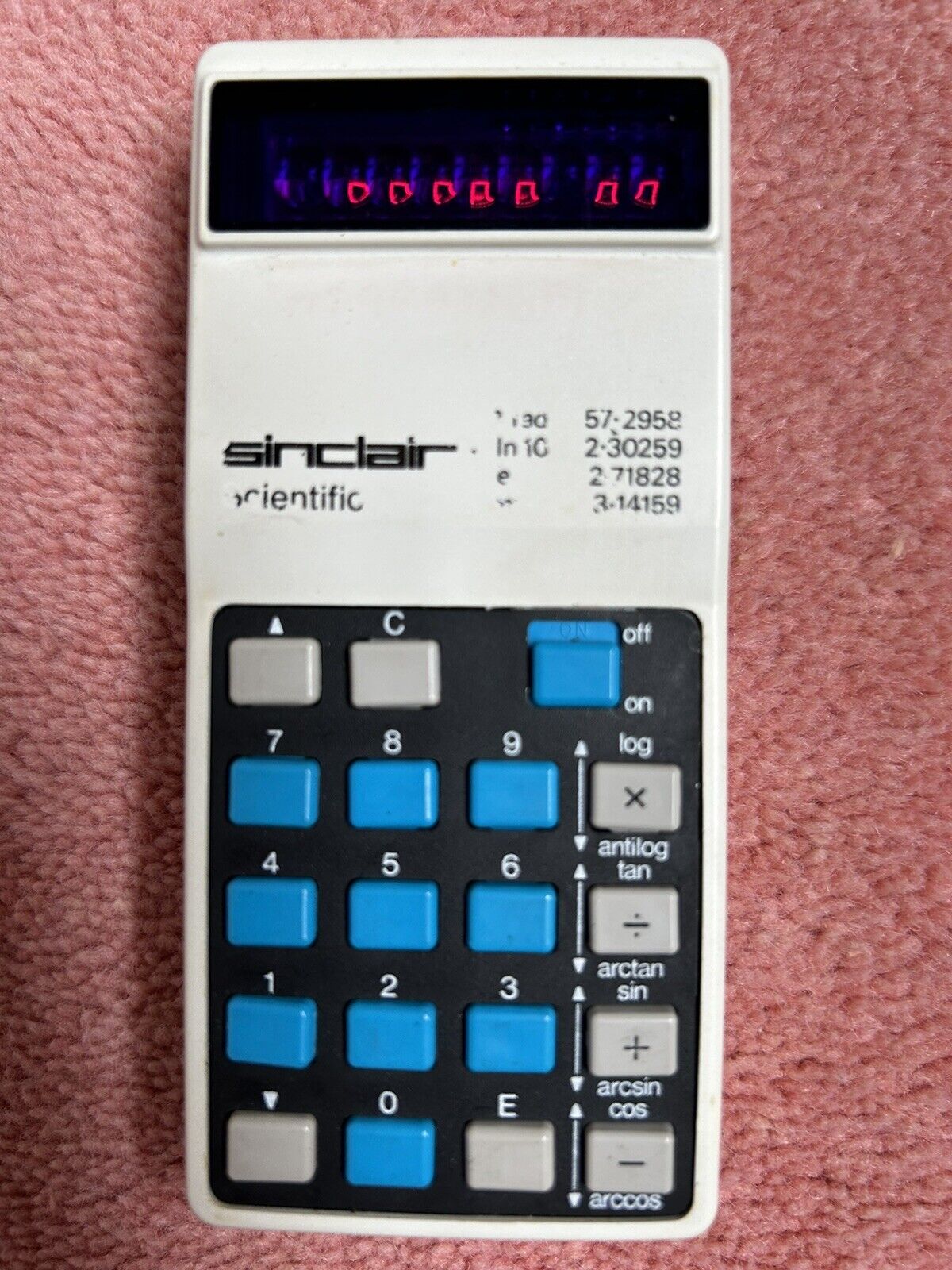 Vintage Sinclair Scientific Calculator, with case working.