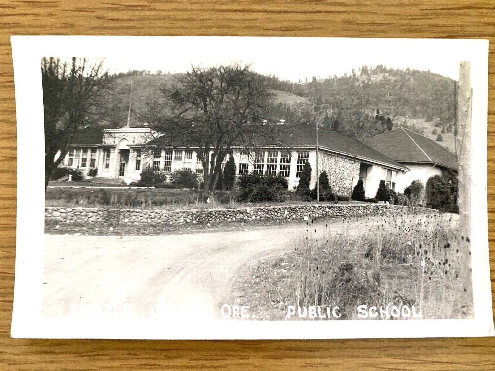 1940s RPPC - MYRTLE CREEK, OREGON vintage real photograph postcard PUBLIC SCHOOL