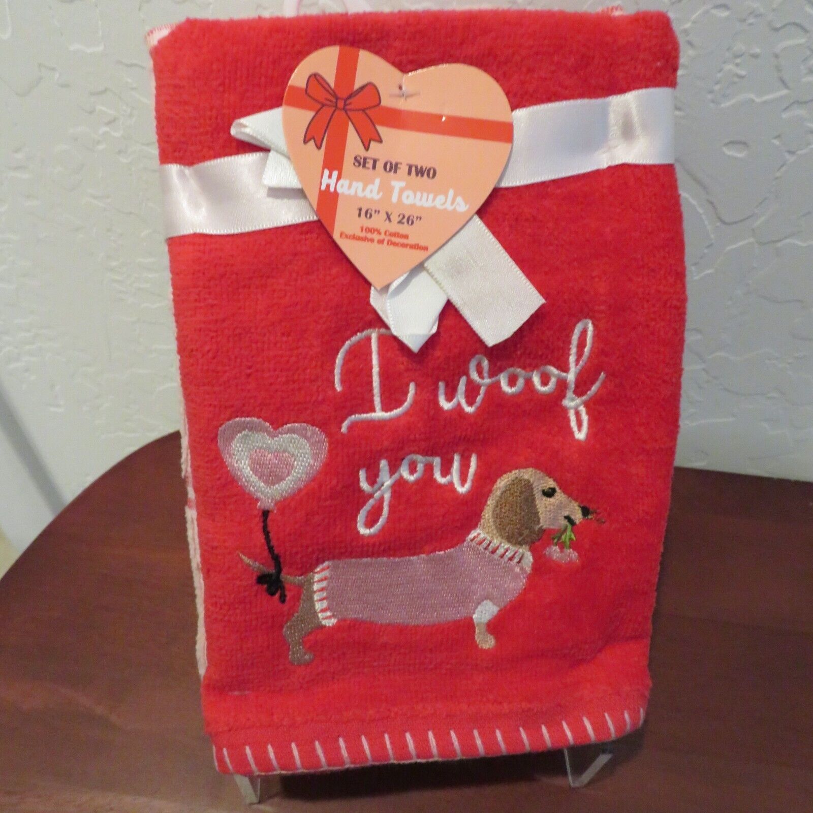 Dachshund Valentine\'s Day Heart I WOOF YOU set of 2 Hand Towels Dog NWT