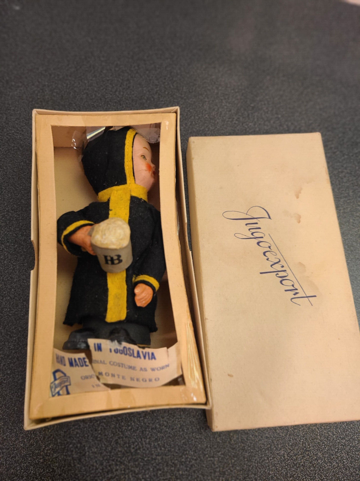 Antique German Beer Drinking Friar Haufbrauhaus Souvenir Paper Mache Doll w/box