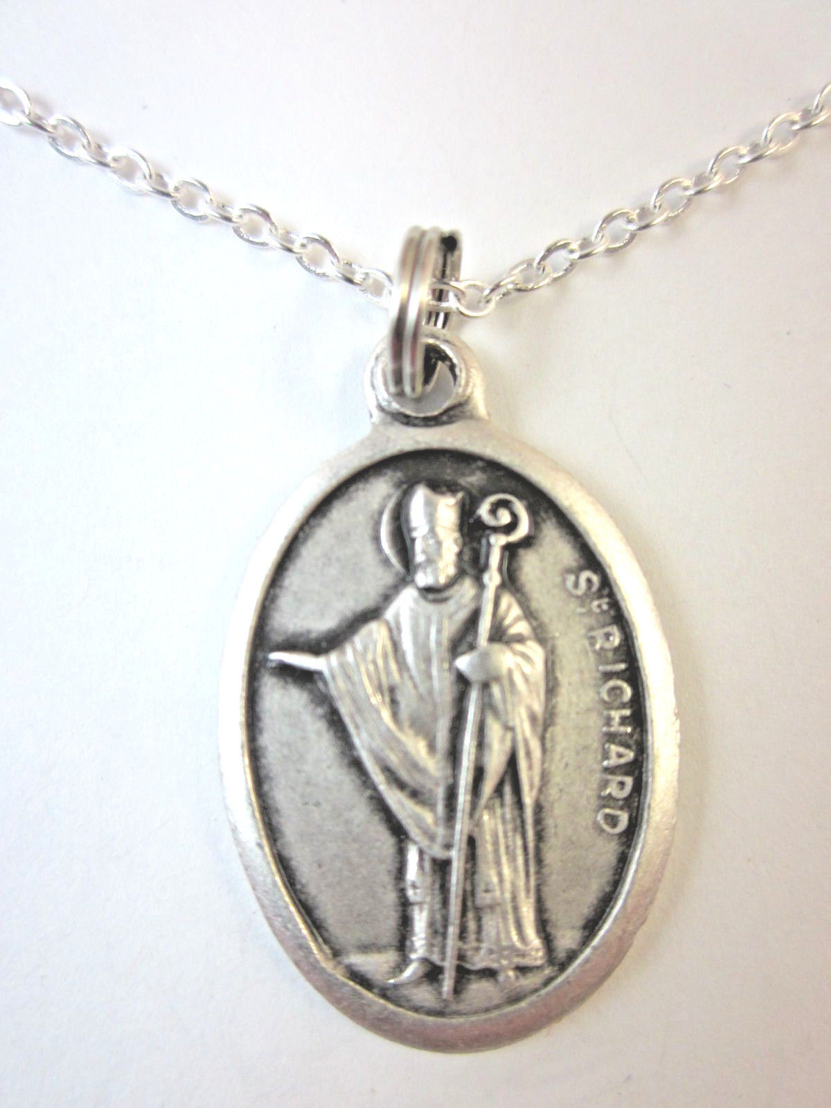 Ladies St Richard Medal Italy Pendant Necklace 20