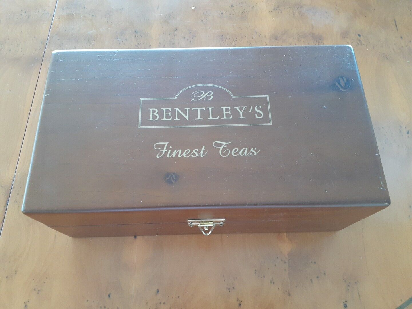 Bentley\'s Finest Teas Empty Wooden box Pre own Used In Good Condition As Is 