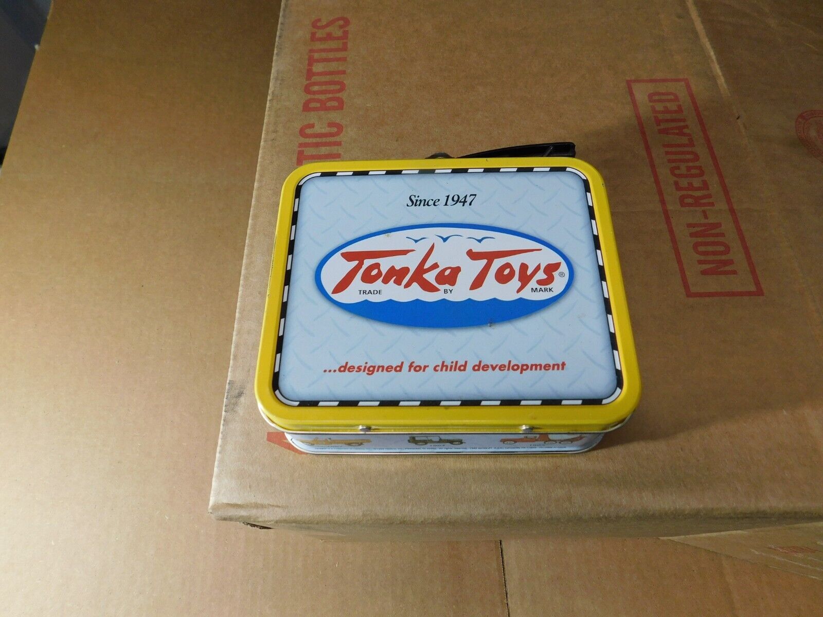 Rare small TONKA TOYS LUNCH BOX