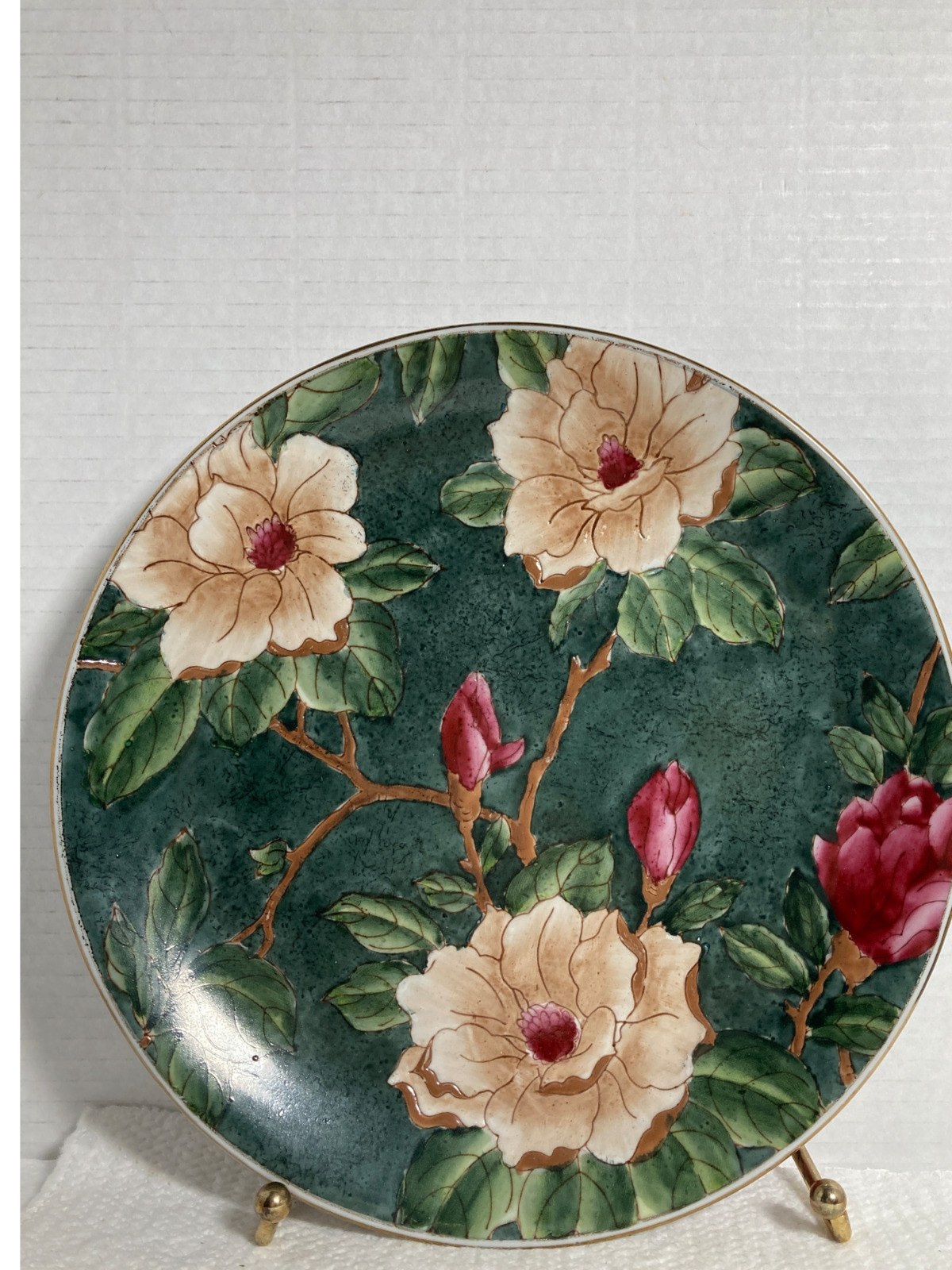 Decorative Wall / Tabletop Flowered Design Plate- NWT