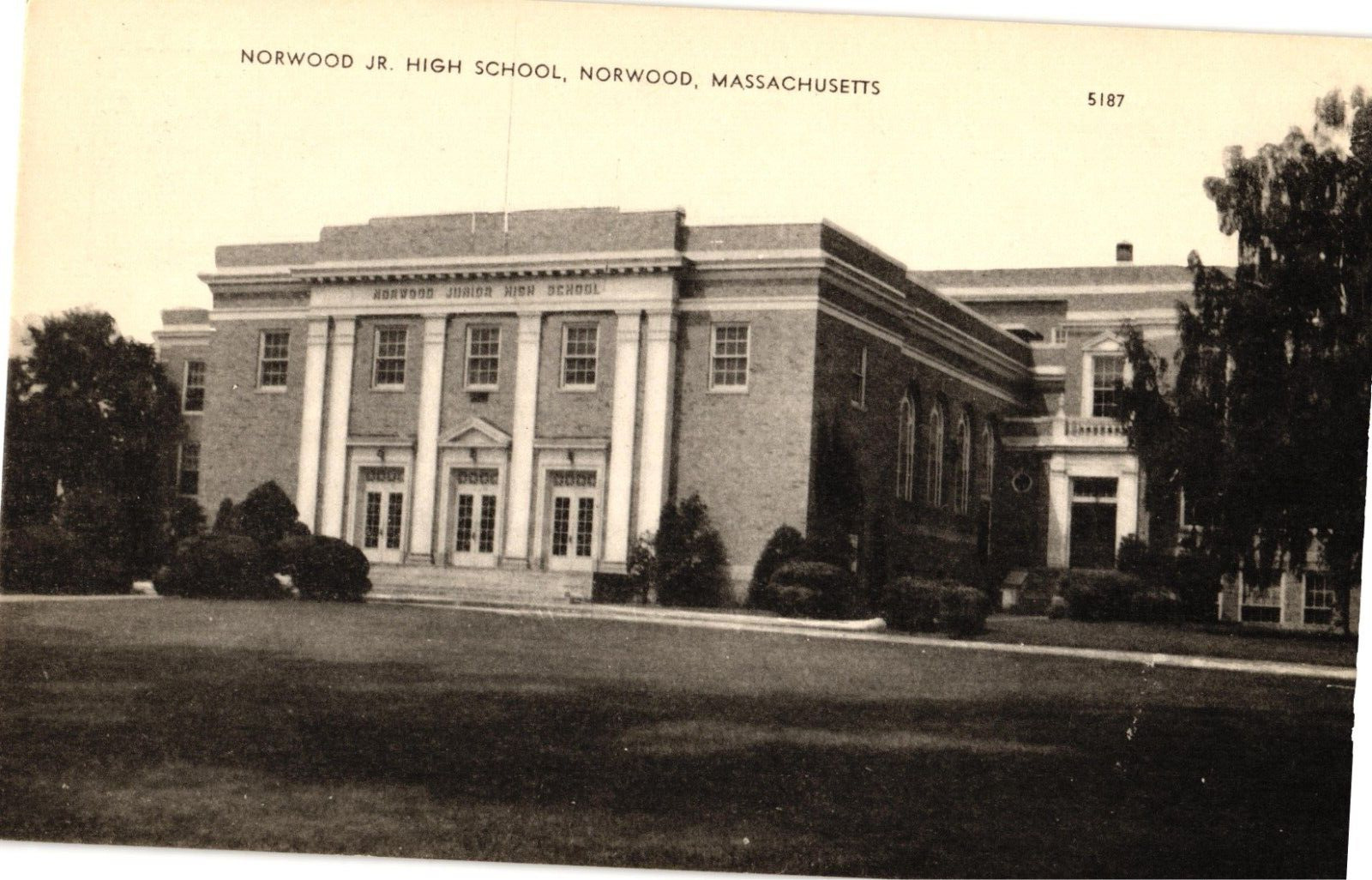 Norwood Junior High School Norwood Massachusetts Unposted Postcard 1940s