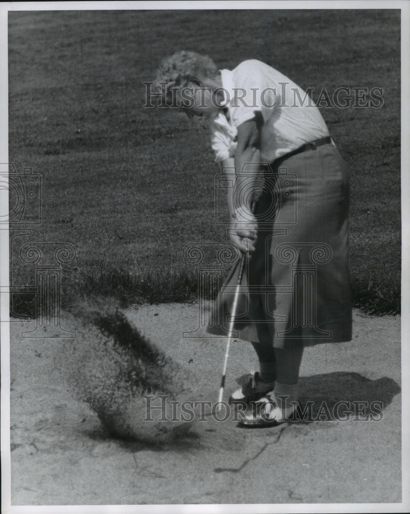 1956 Press Photo Milwaukee golfer Mrs. John Clauder - mjt09261