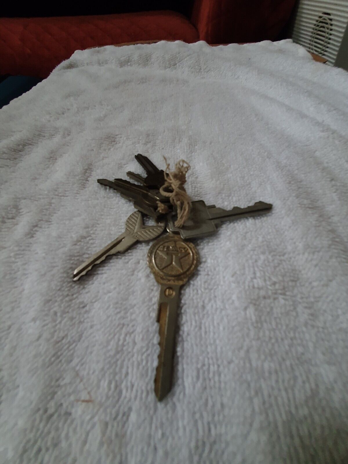 Lot of (20) old  - vintage - antique keys