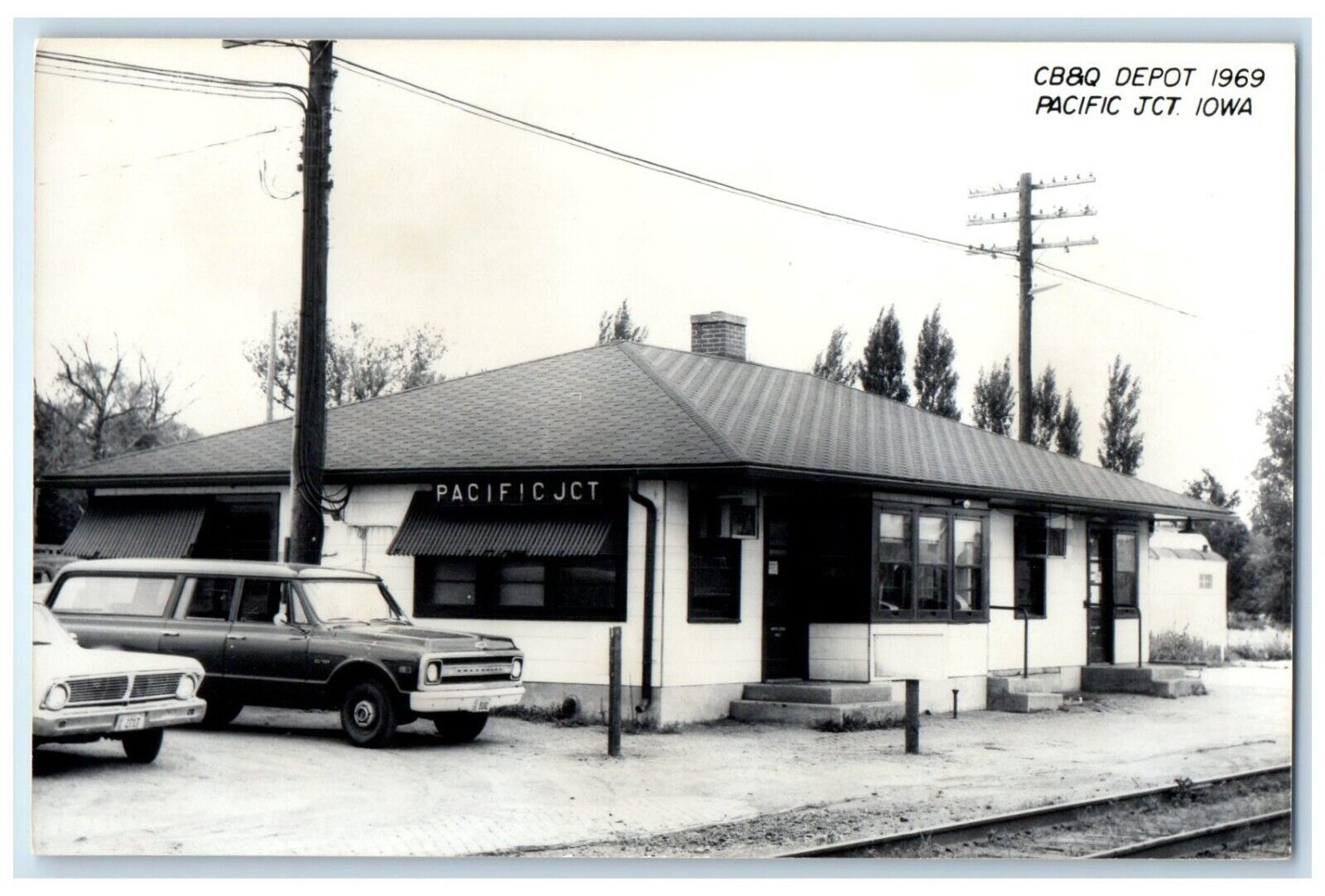 c1969 CB&Q Pacific JCT Iowa IA Railroad Train Depot Station RPPC Photo Postcard
