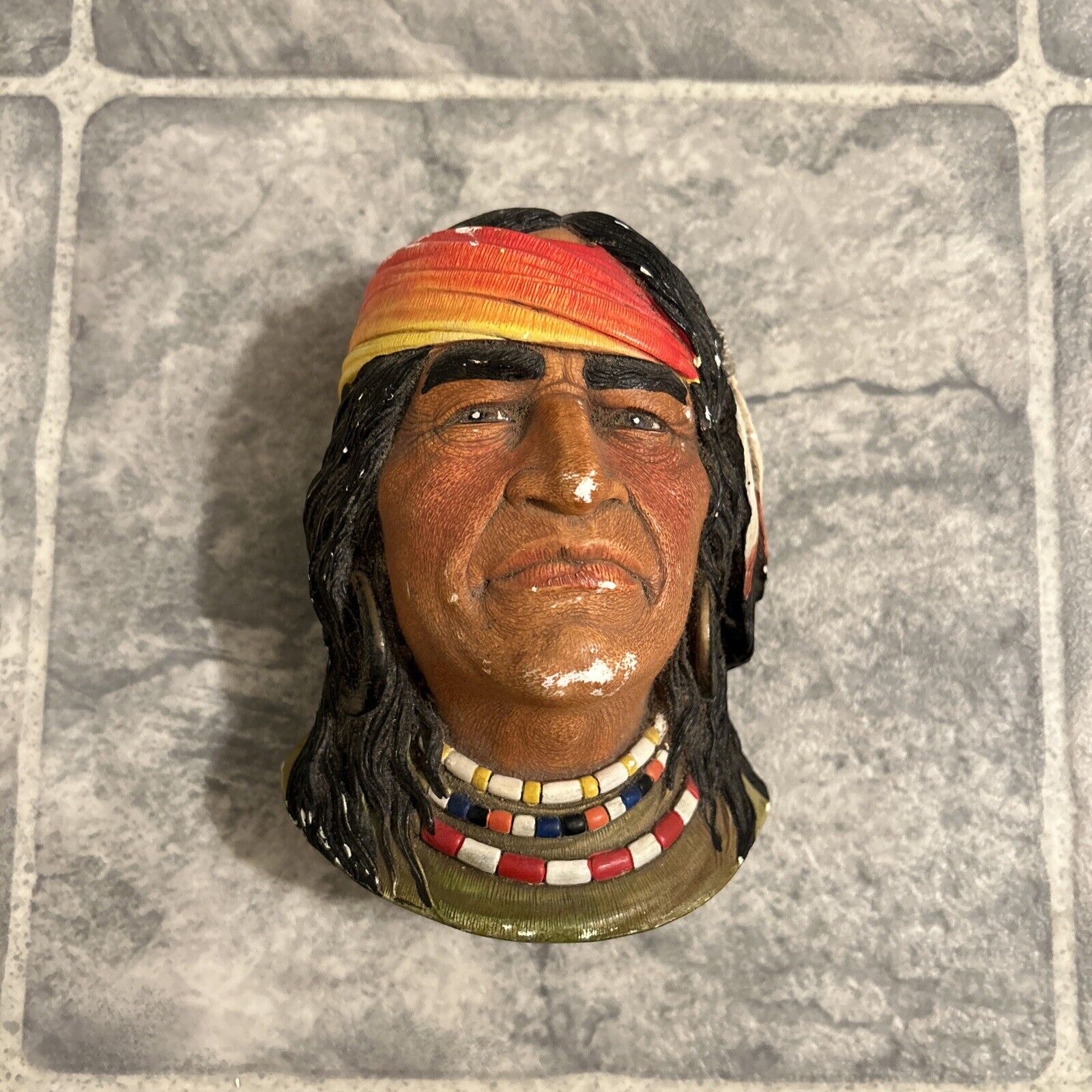 VTG 1984 Legend Products Navajo Indian Chalkware Head Wall Hanger Plaque