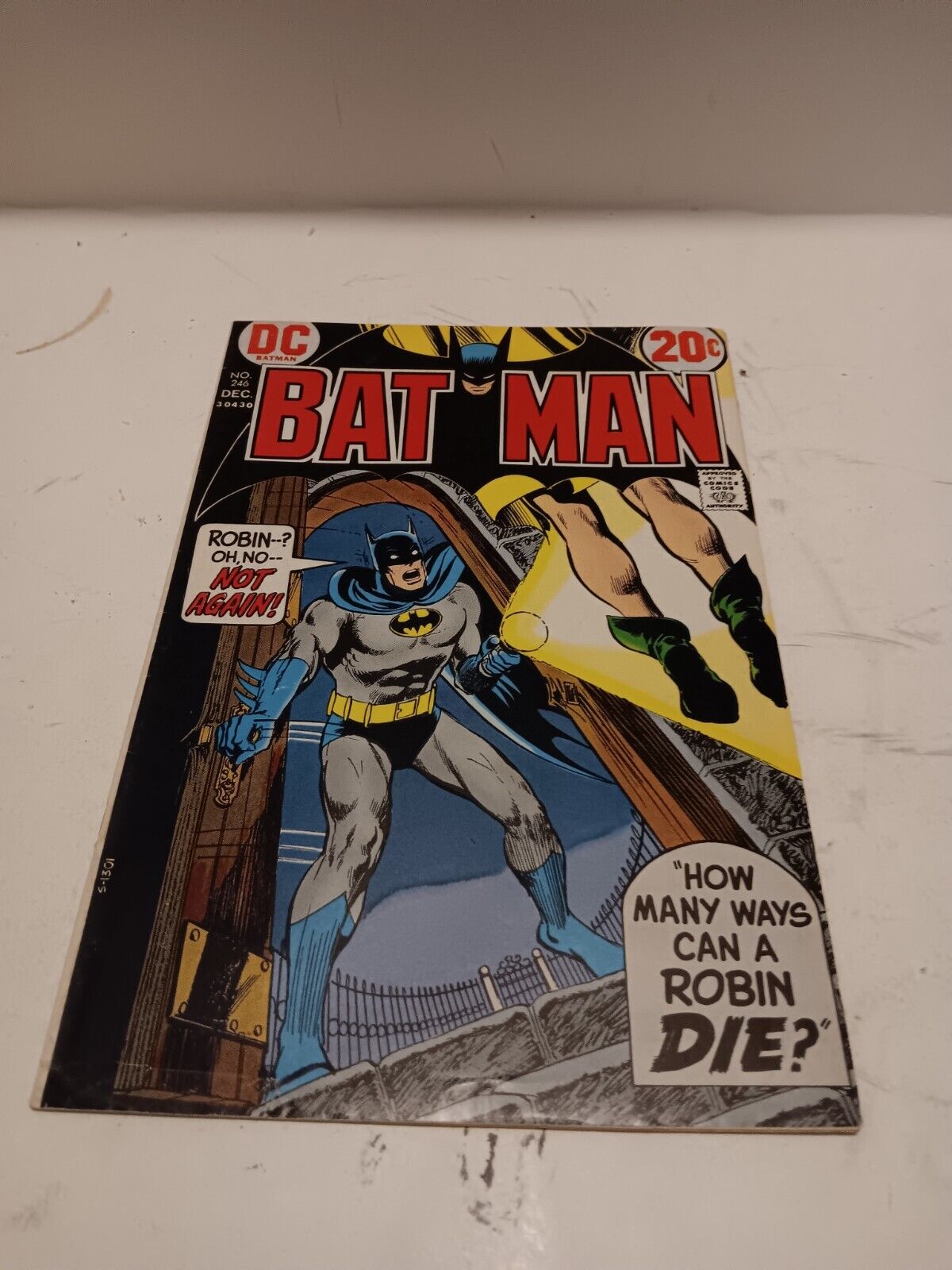 DC Comics Batman #246 Controversial Neal Adams Handing Robin Cover High Grade