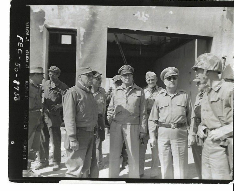 VTG 1950 Press Photo Gen. Douglas MacArthur arrives  in Korea 4x3 B&W