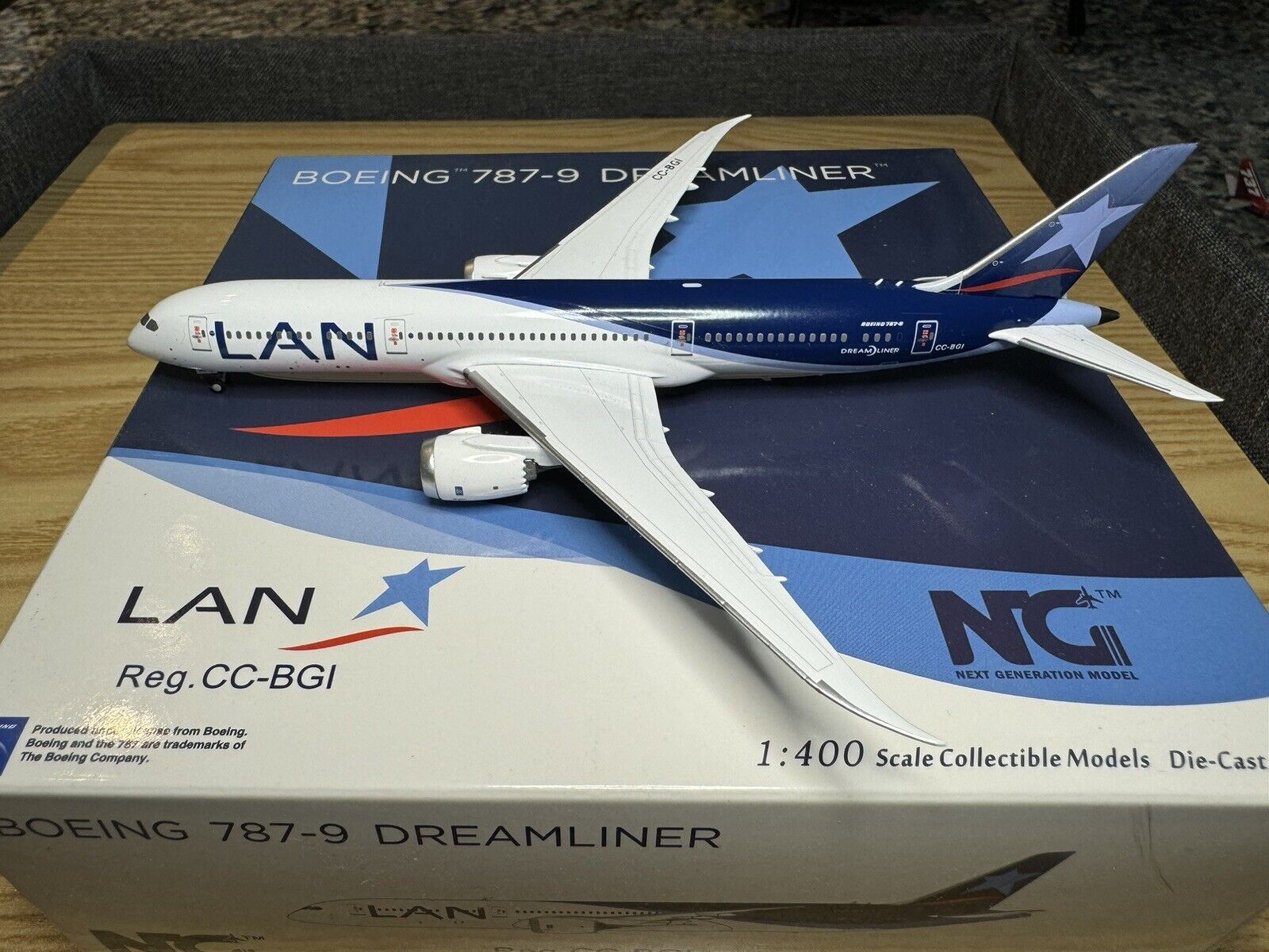 NG Models 1:400 LAN Airlines Chile Boeing 787-9 Dreamliner CC-BGI Diecast