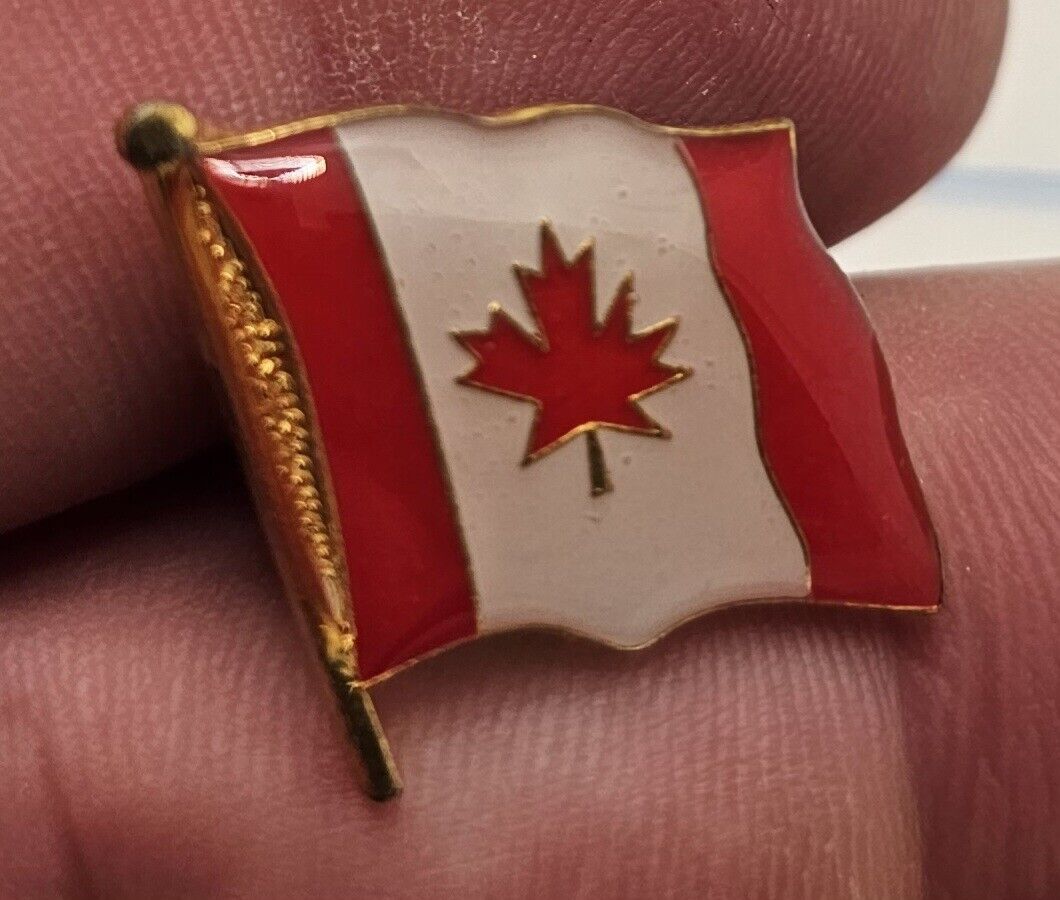 VTG Lapel Pinback Hat Pin Gold Tone Canadian Flag Maple Leaf