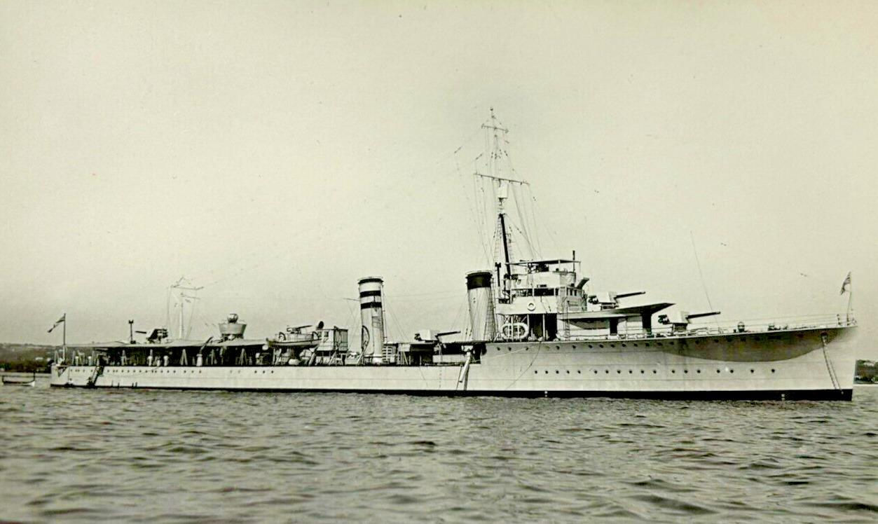 Royal Navy HMS Stuart c.1918 WWI Photo
