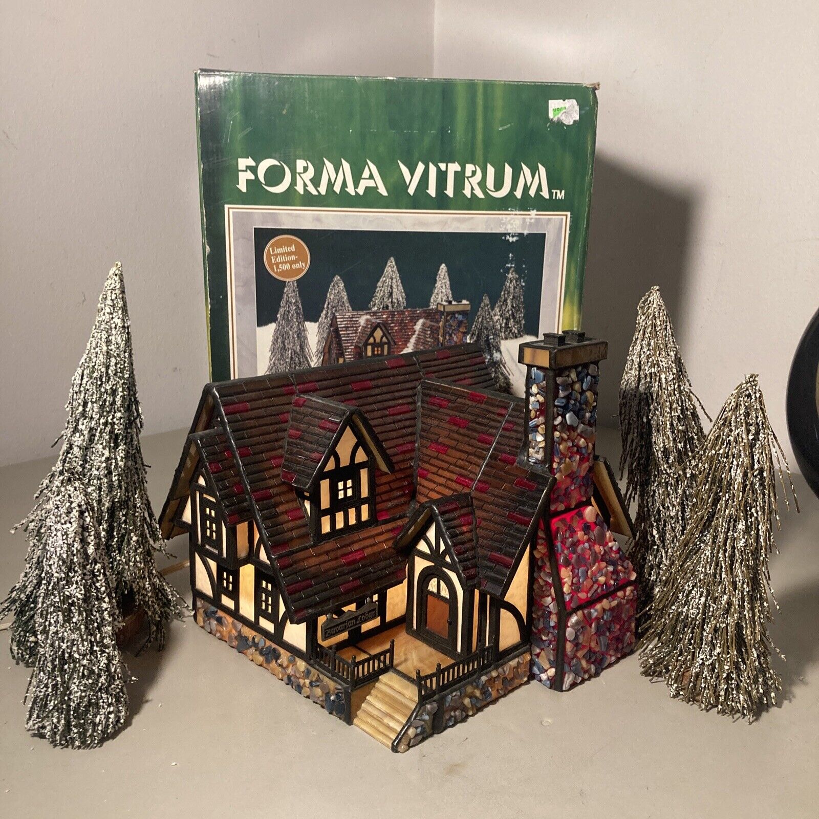 FORMA VITRUM Bavarian Lodge Stained Glass House Vitreville LE 1997 Bill Job EXUC
