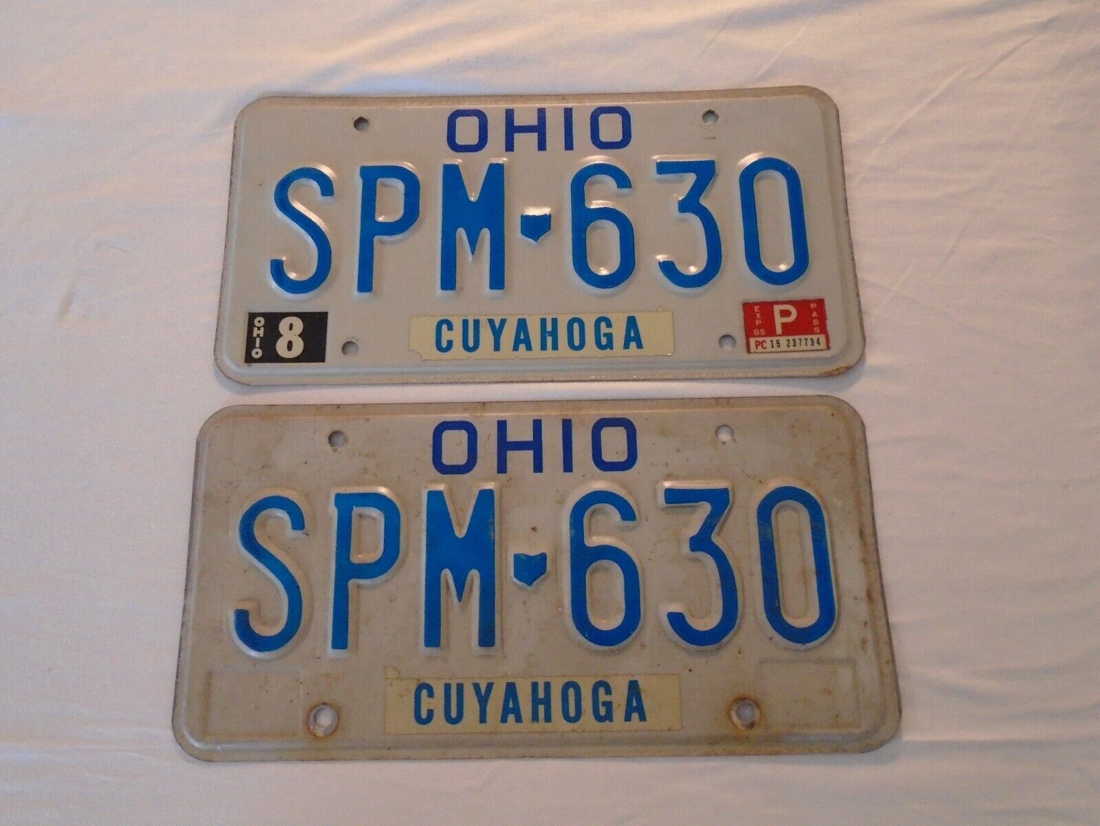 Vintage 1985 OHIO License Plates -  PAIR 