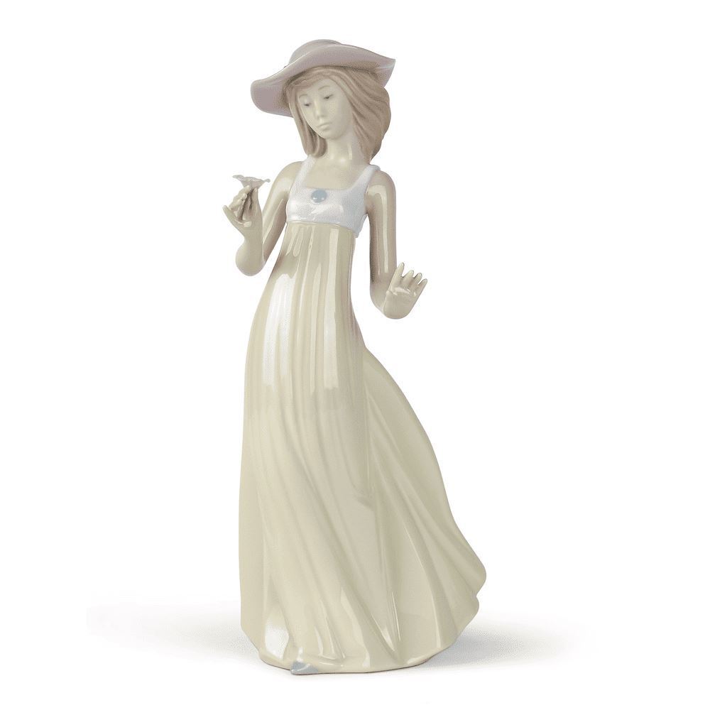 NAO Elegant Youth Collection Gentle Breeze Figurine 2001158