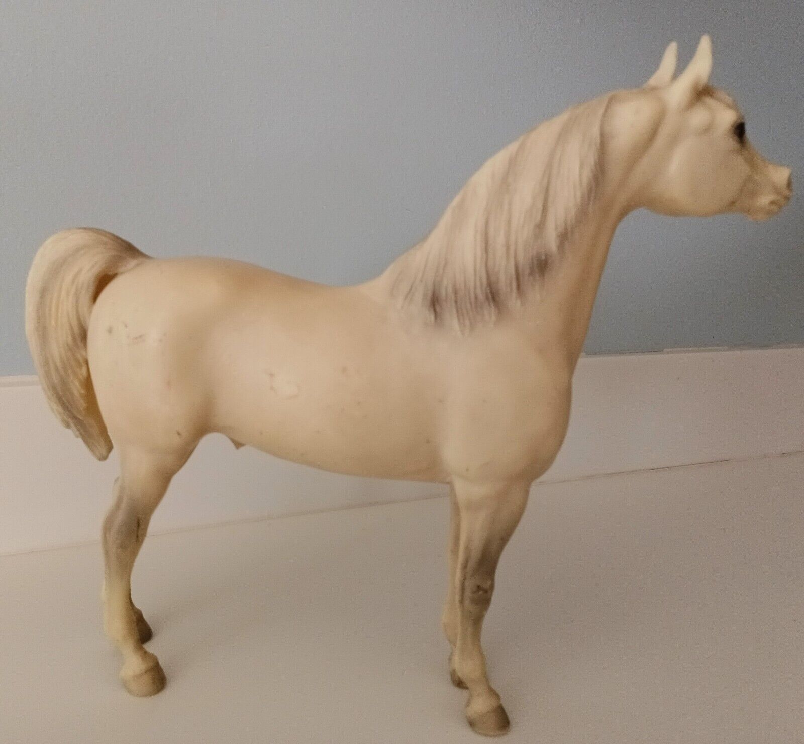 Breyer Vintage Alabaster Proud Arabian Stallion