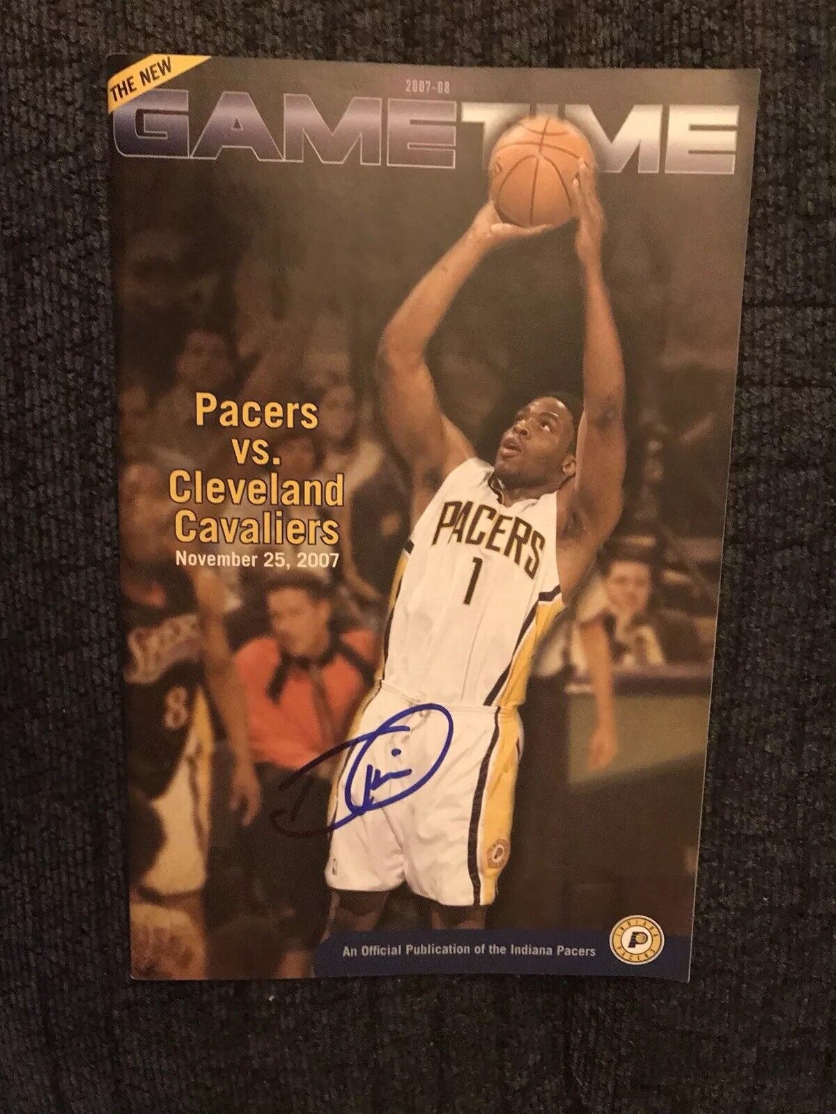 Indiana Pacers Gametime Program Magazine Signed By Orien Green