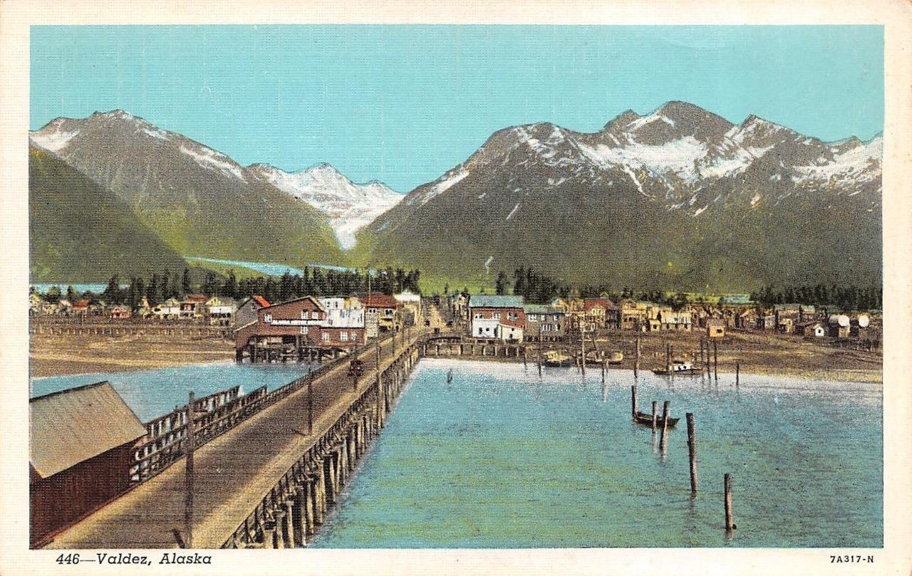 VALDEZ, AK Alaska  PIER~BOATS~WATERFRONT HOMES    c1940\'s Linen Postcard