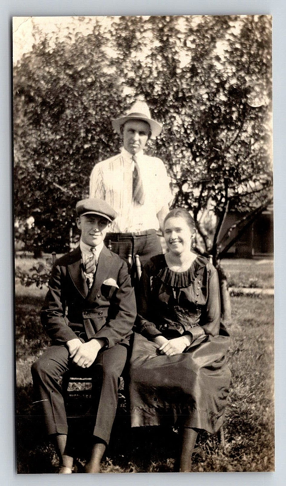 Original Old Vintage Antique Outdoor Photo Family Gentlemen Suit Lady Dress B&W