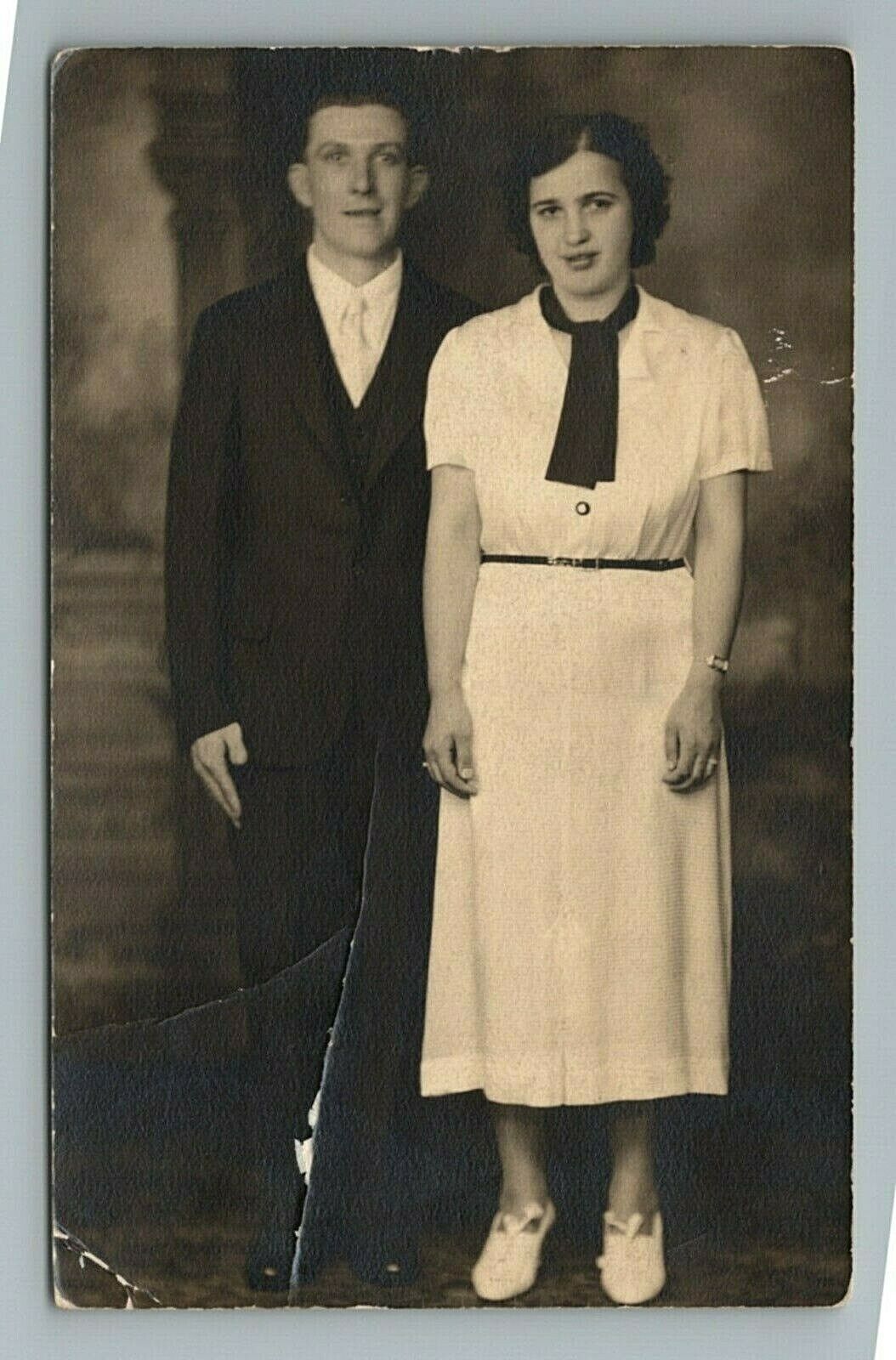 1910s 1920s Man Woman Couple Love Romance RPPC Photo Vintage Postcard
