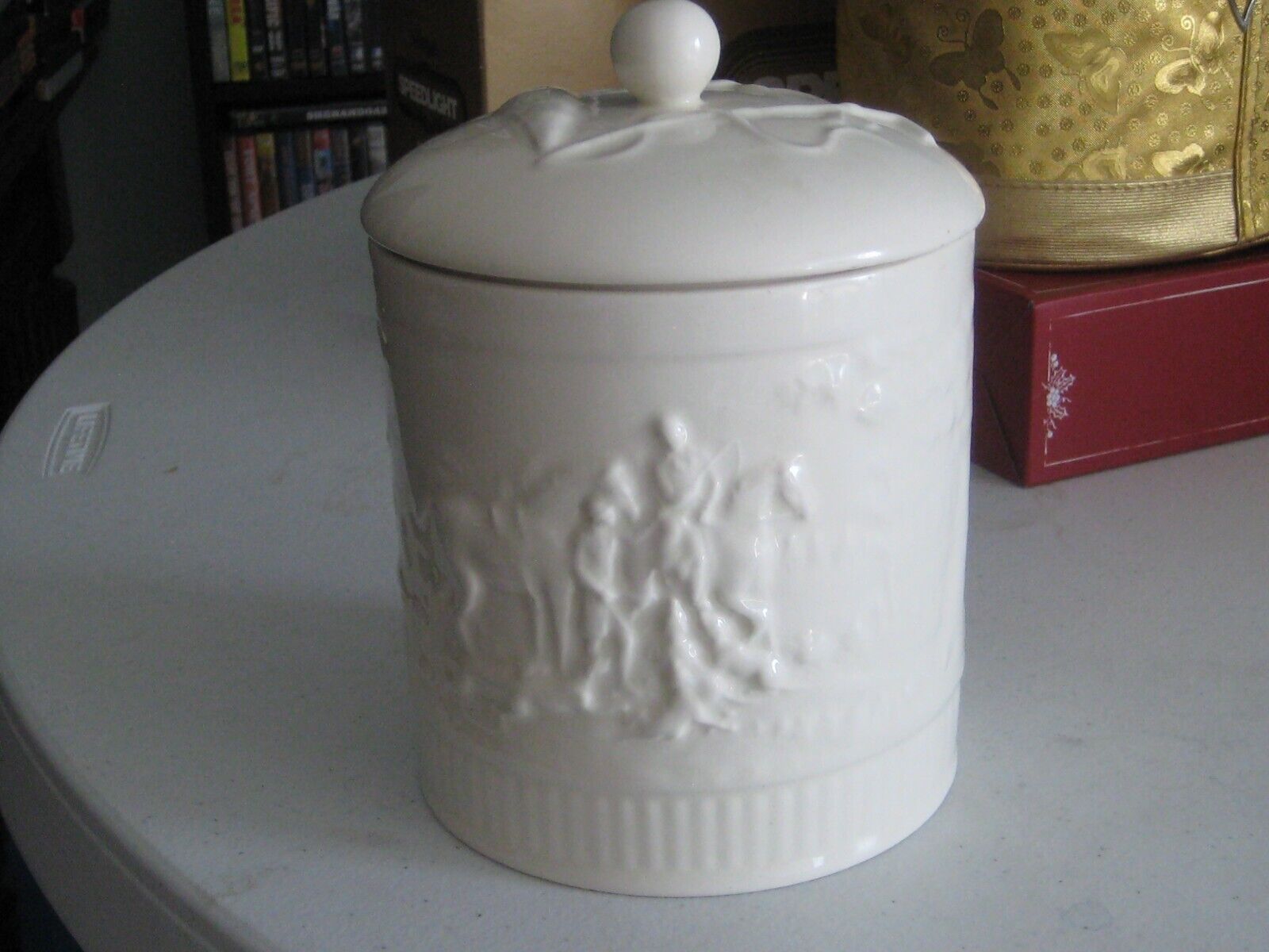 Antique Wedgewood Devonshire Cookie Jar