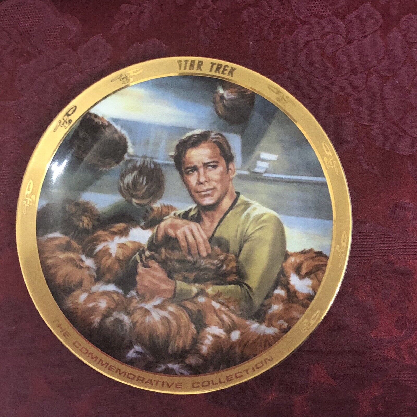 Star Trek Plate 9” Captain Kirk Commemorative The Trouble with Tribbles #332
