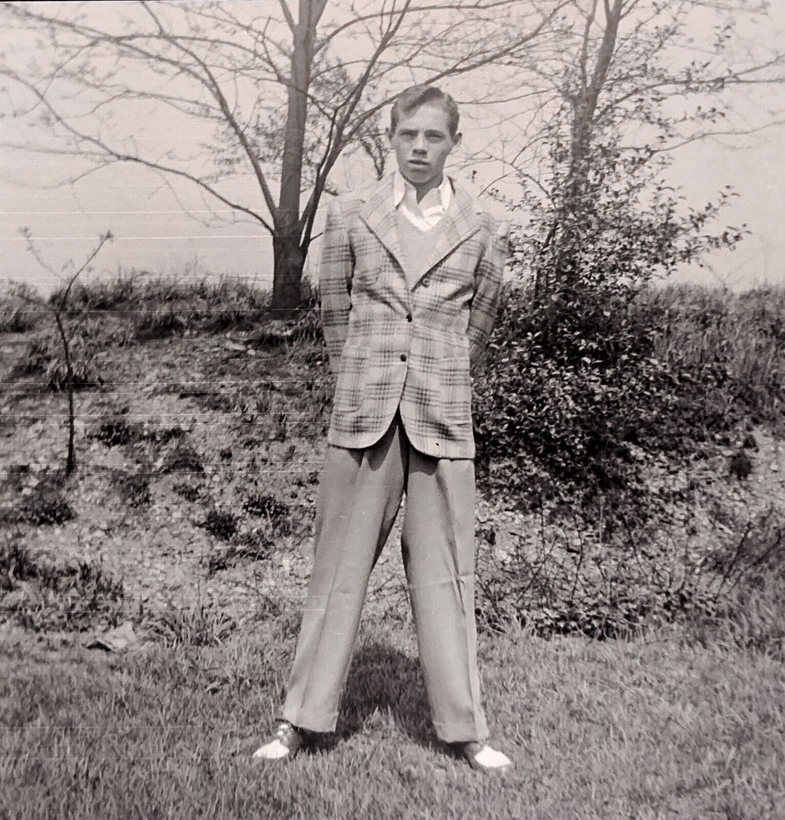 Vintage 1940s Negative Dapper Young Man Suit Jacket Two Tone Shoes Mens Fashion