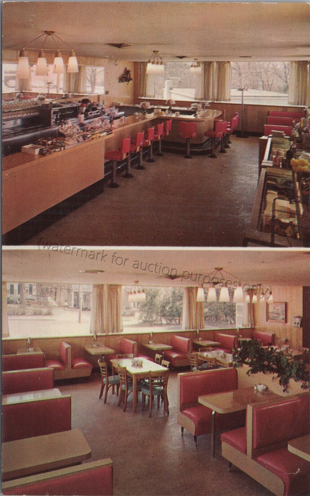 Greenwich, CT: Neilsen\'s Interior - Vintage Connecticut Restaurant Postcard