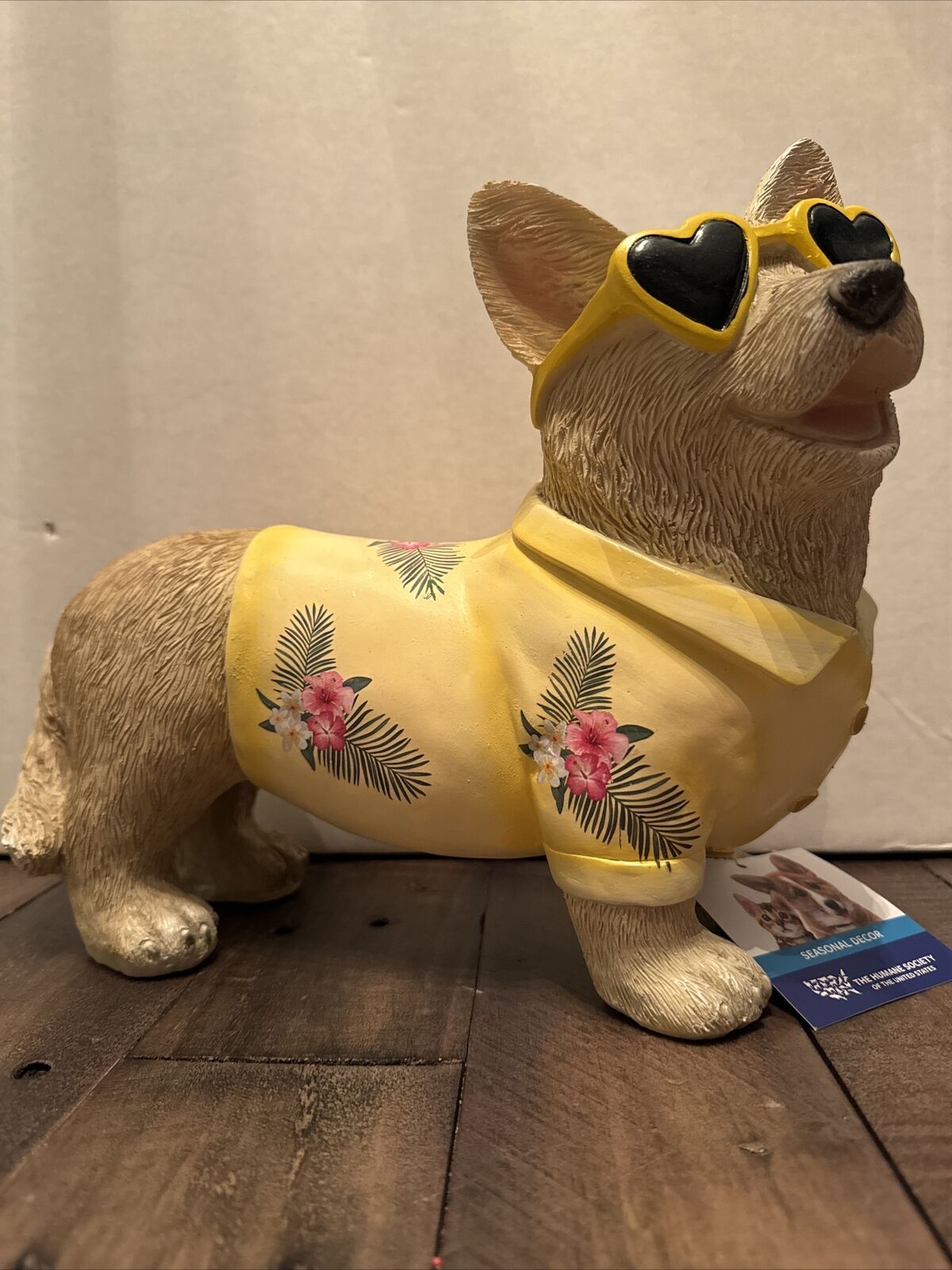 Corgi In Hawaiian Shirt Heart Sunglasses New Simling Resin Corgi Dog Pugnacious