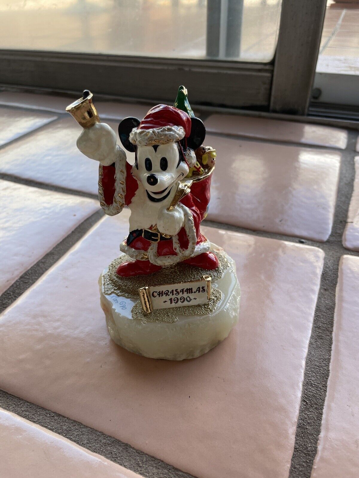 Disney Ron Lee Limited Christmas Figure Mickey Mouse in Santa Suit & Tree 1990