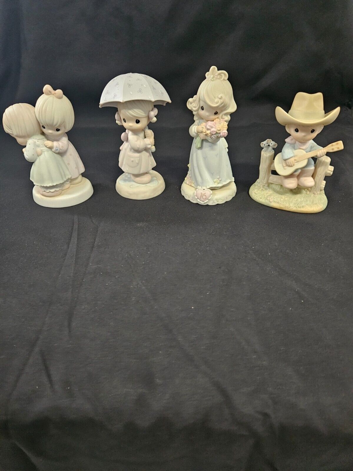 Vintage Precious Moments Figurines lot of 4 large