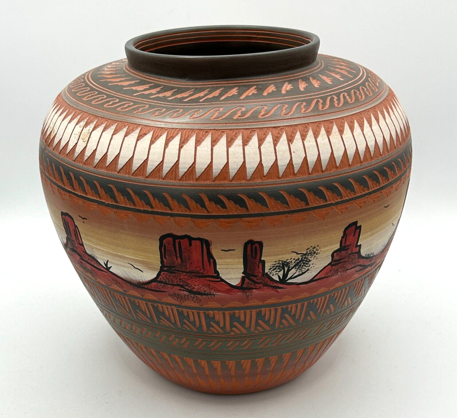 Navajo Etched Pottery Vase Signed Ernie Watchman Navajo Monument Valley 9”