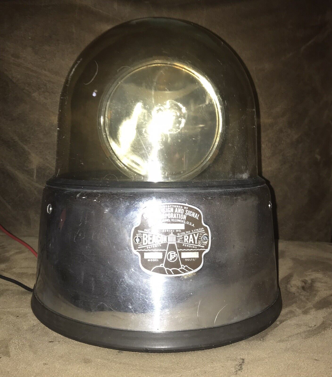 Vintage Federal Model 17 Good Quiet Operational Light