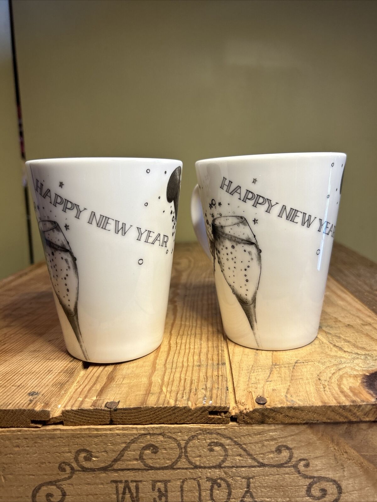Happy New Year 2000 Ivory Coffee Holiday Champagne Exploding Mug by Epoch (2)