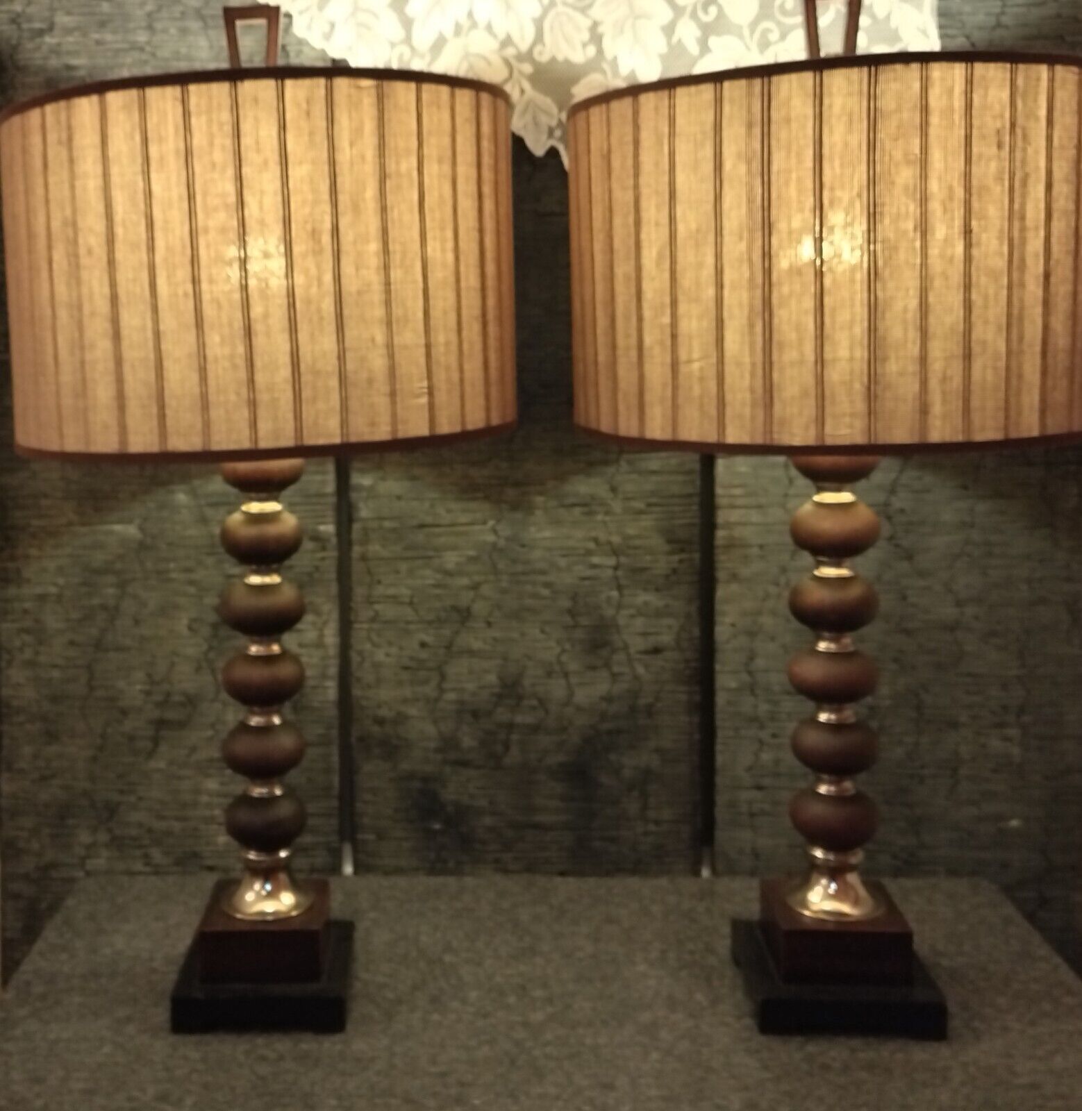Pair of UTTERMOST TABLE LAMP 30\