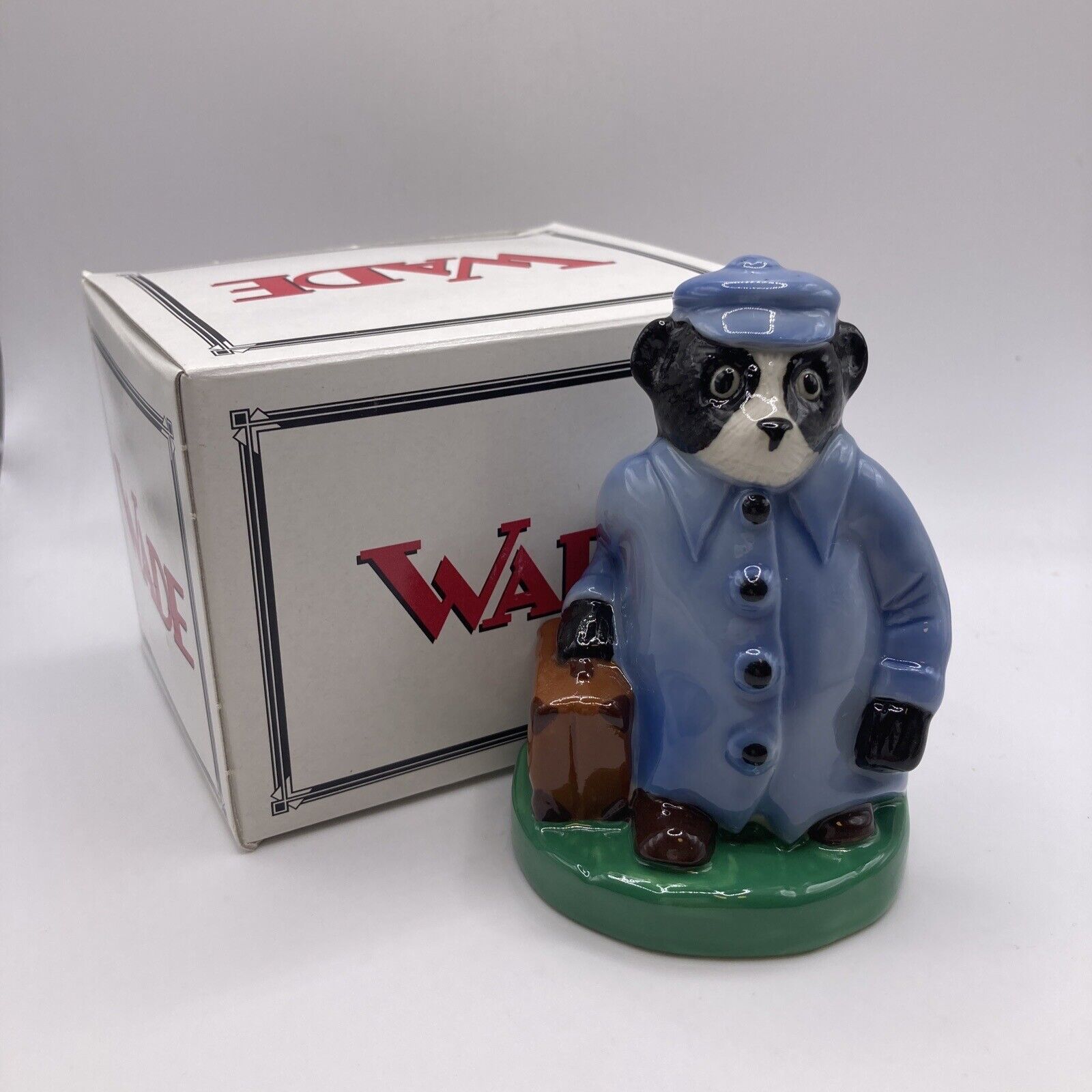 Wade Figurine Travelling Badger Collector’s Club