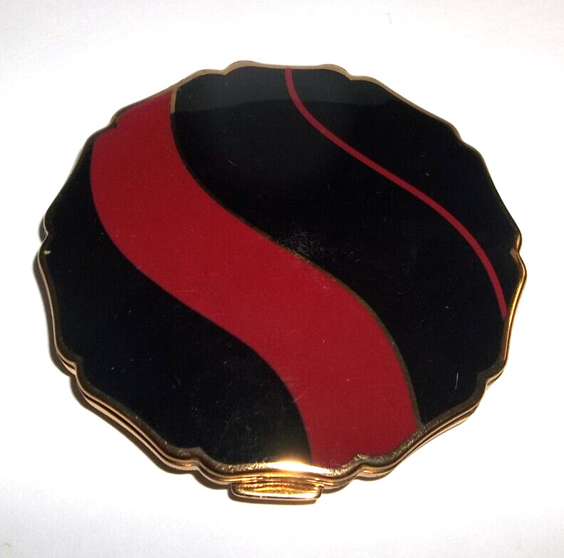 VINTAGE 50s STRATTON POWDER COMPACT BLACK ENAMEL MADE in ENGLAND  (NEVER USED)