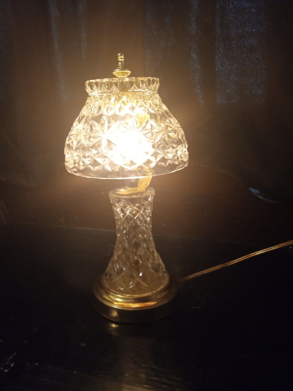 VINTAGE Lead Crystal Lamp Heavy Glass Vanity Boudoir Accent Nightlight 12.5