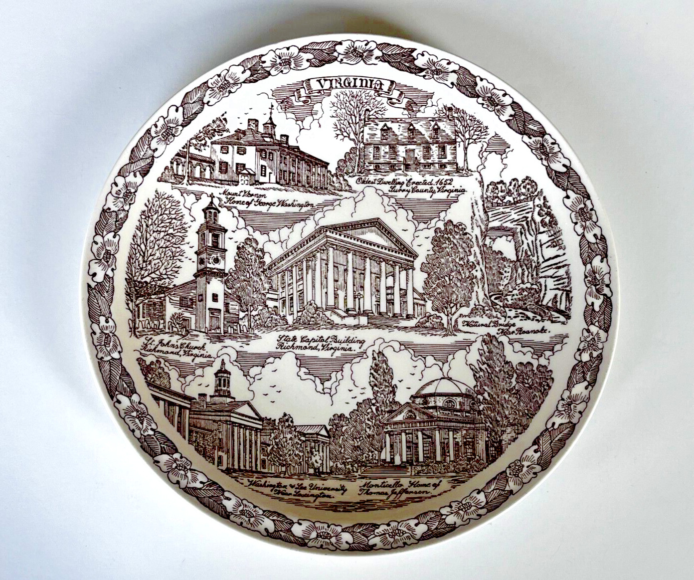 Vernon Kilns Collector State Plate ~ Virginia, Old Dominion~ 10 1/2\