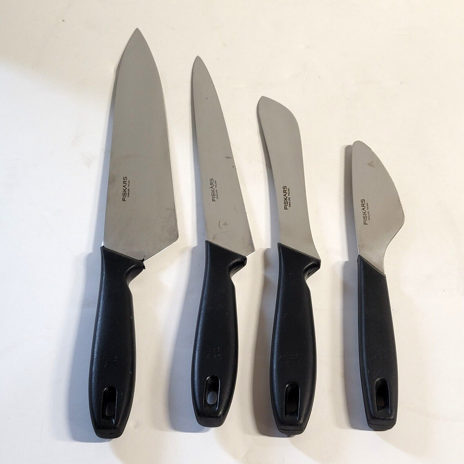 Fiskars 4 Piece Kitchen Knives Black Injection Molded Handles VTG Made in Finlan
