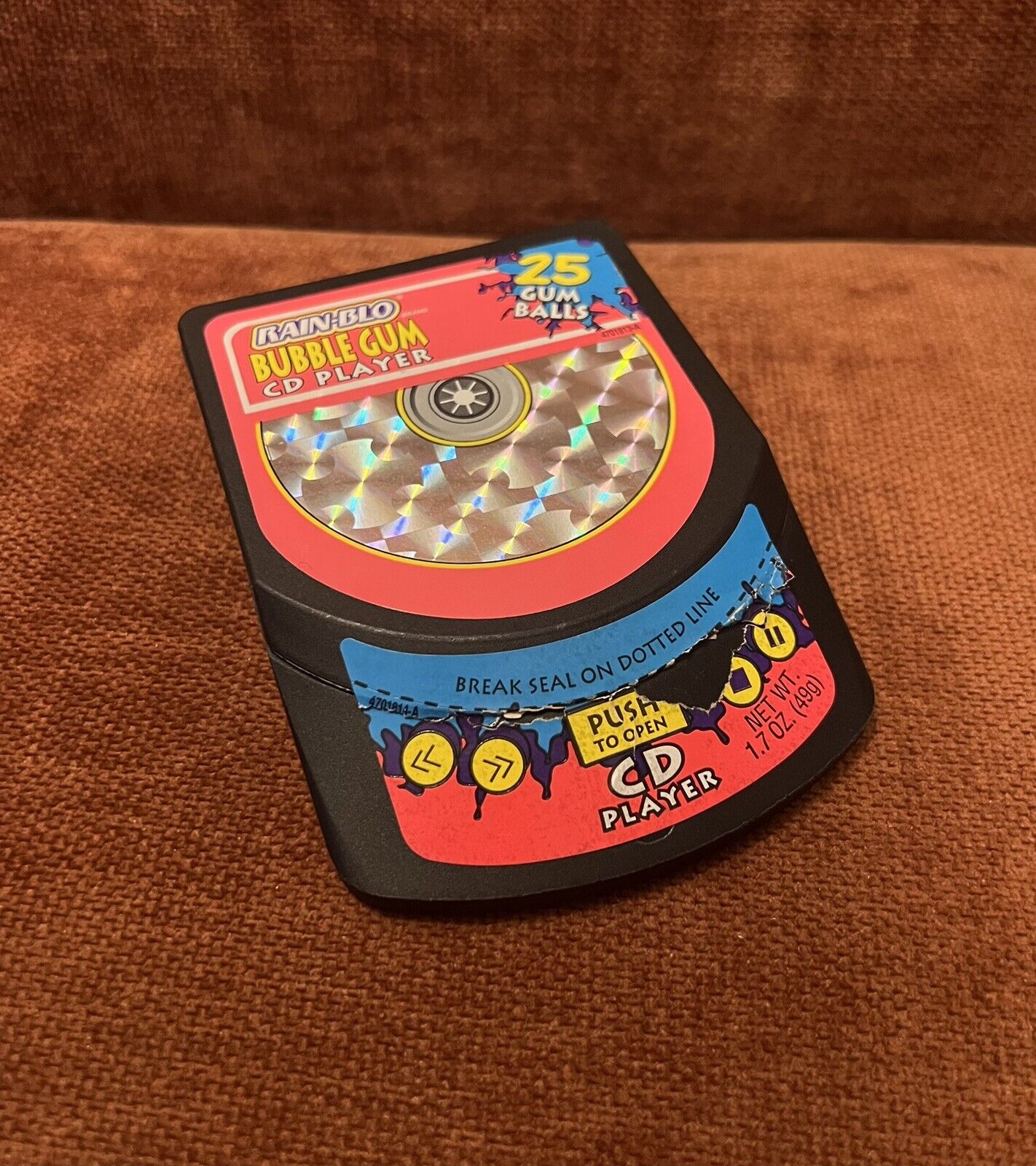 Vintage Rain-Blo Bubble Gum CD Player 1994 Leaf