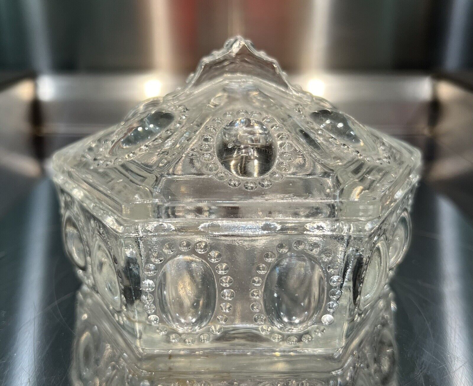 vintage le smith Clear Beaded Medallion Glass Puff/trinket Box