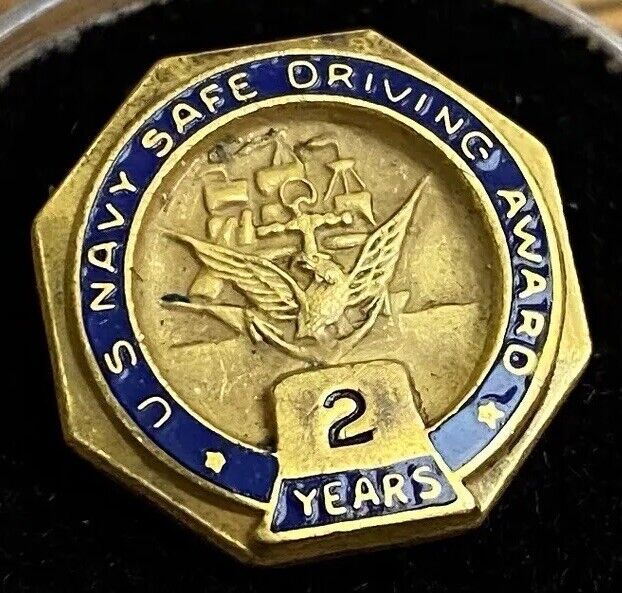 Vintage US Navy 2 Year Safe Driving Award Screwback Lapel Pin
