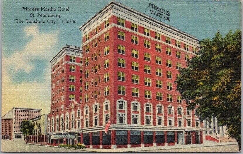 c1940s ST. PETERSBURG, Florida Postcard PRINCESS MARTHA HOTEL / Webb Linen