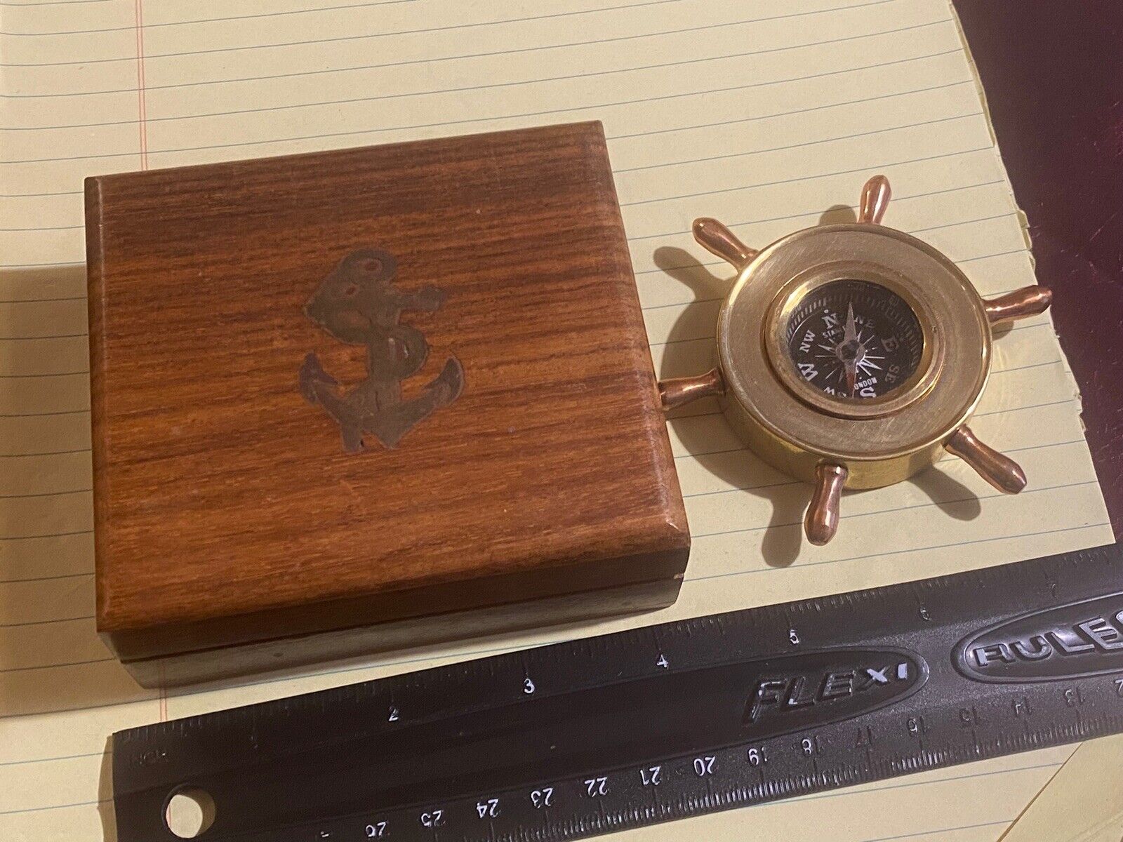 STANLEY LONDON SHIPS WHEEL COMPASS IN WOODEN CASE - AGE UNKNOWN - BEAUTIFUL LOOK