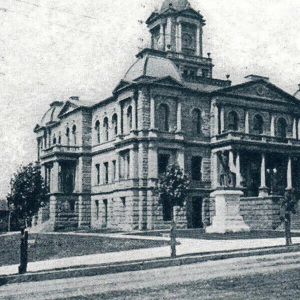 Vintage Postcard 1911 Cadiz Ohio Harrison County Court House Street View -A2