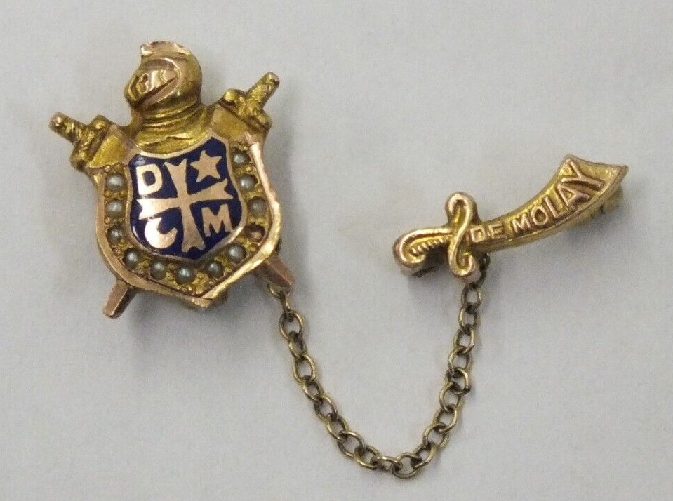 Vintage 10K Gold & Pearl DeMolay Fraternal Pin - Antique Masonic MISSING 1 PEARL
